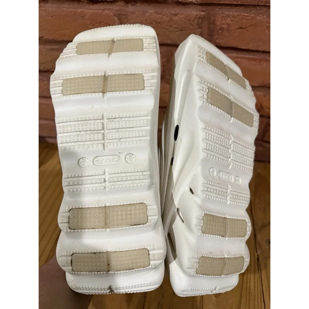 Crocs Men's 8 Women's 10 Ivory Echo Storm Tundra Shoes 209414-0HR Water Boating